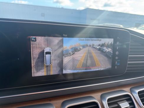 Certified 2022 Mercedes-Benz GLS 450 4MATIC image 21