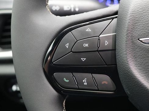 Used 2023 Chrysler Pacifica Touring-L w/ S Appearance Package image 19