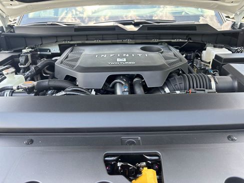New 2027 INFINITI QX80 Luxe AWD/4WD image 9