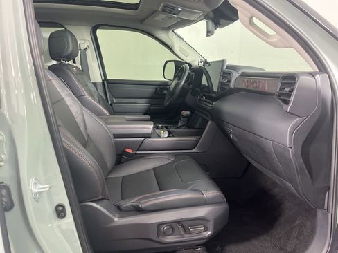 Used 2022 Toyota Tundra TRD Pro AWD/4WD image 8