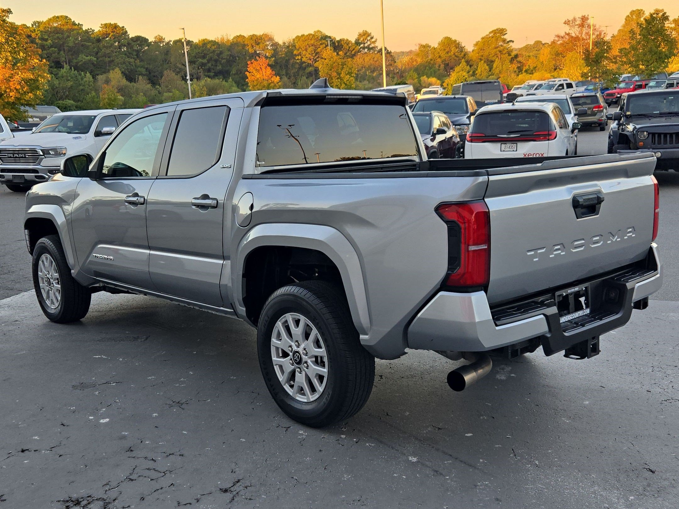 Used 2024 Toyota Tacoma SR5 RWD image 5