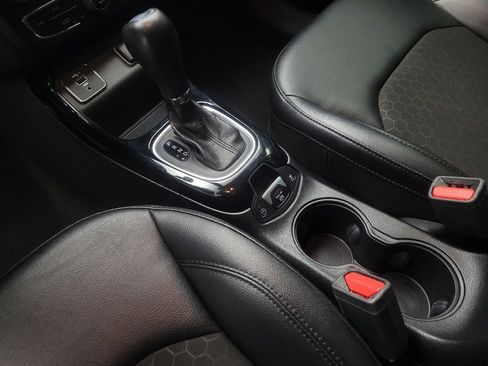 Used 2021 Jeep Compass Altitude image 26