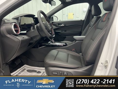 New 2026 Chevrolet Trax RS w/ Driver Confidence Package image 9