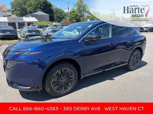 Certified 2026 Nissan Murano Platinum w/ Cargo Package AWD/4WD image 4