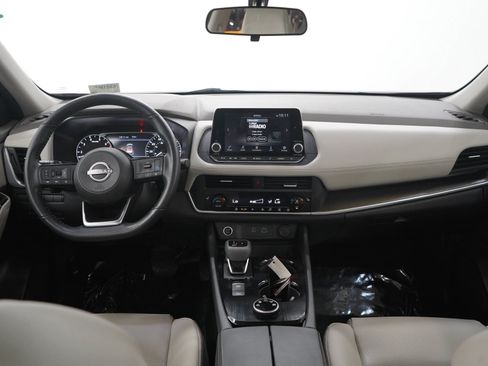 Used 2023 Nissan Rogue SV w/ SV Premium B Package AWD/4WD image 16