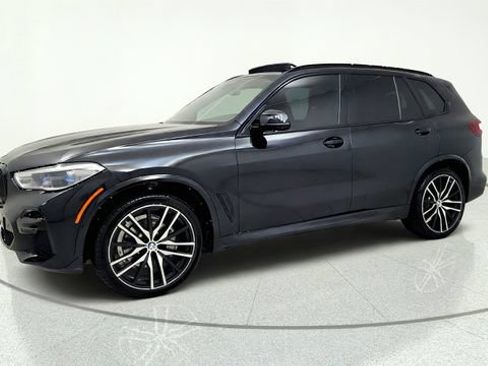 Used 2022 BMW X5 sDrive40i w/ M Sport Package RWD image 4