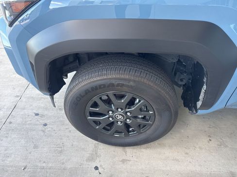 Used 2026 Toyota 4Runner SR5 image 2