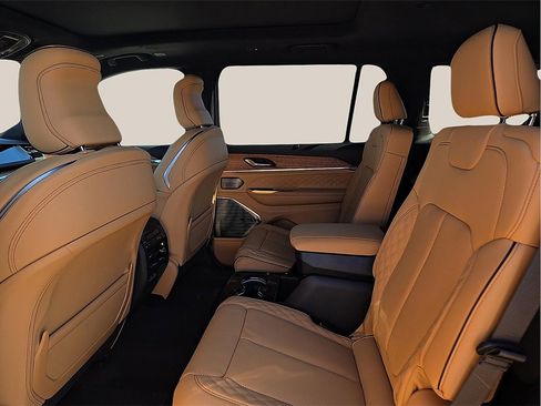 New 2025 Jeep Grand Cherokee L Summit image 10