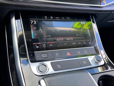 Used 2022 Audi Q8 Premium Plus w/ Premium Plus Package image 34
