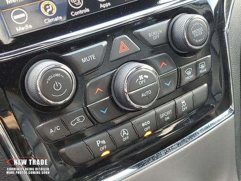 Used 2020 Jeep Grand Cherokee Limited AWD/4WD image 35