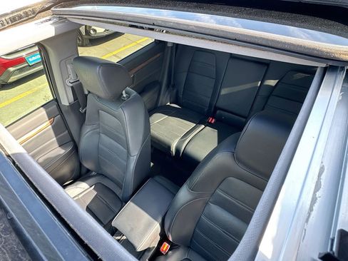 Used 2018 Honda CR-V Touring image 27