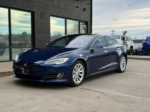 Used 2020 Tesla Model S AWD image 17