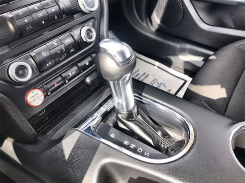 Used 2015 Ford Mustang V6 w/ Equipment Group 051A image 19