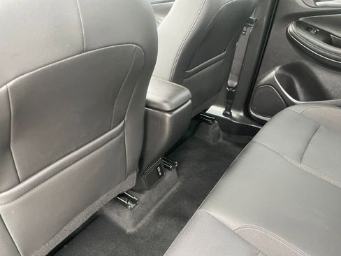 Used 2025 Buick Encore GX Preferred FWD image 23