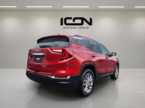 Used 2022 GMC Terrain SLT image 5