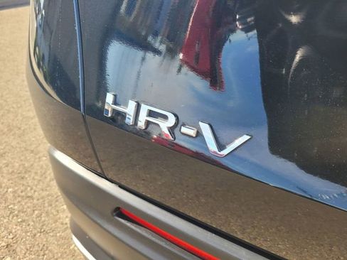 Used 2023 Honda HR-V Sport image 10