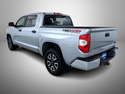 Used 2016 Toyota Tundra SR5 w/ TRD Off Road Package AWD/4WD image 7