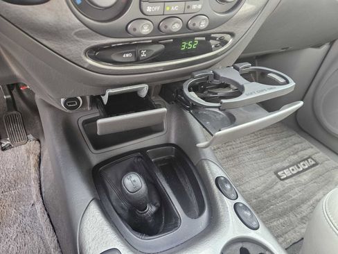 Used 2003 Toyota Sequoia Limited image 18