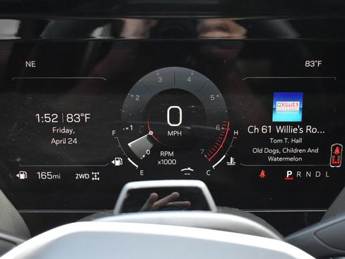 Used 2025 GMC Yukon XL Elevation w/ Elevation Premium Package AWD/4WD image 34