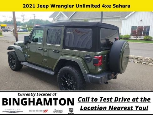 Used 2021 Jeep Wrangler Unlimited Sahara w/ Dual Top Group AWD/4WD image 7