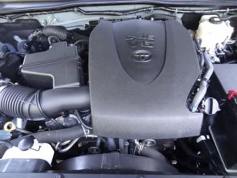 Used 2023 Toyota Tacoma TRD Off-Road AWD/4WD image 41