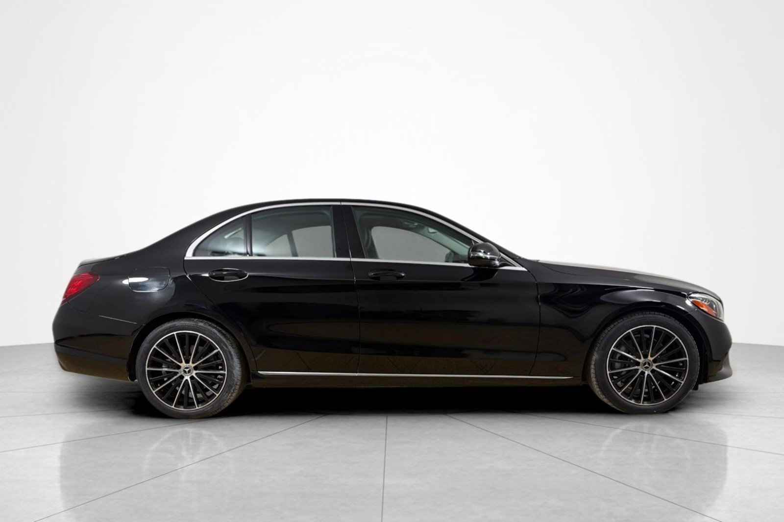 Used 2019 Mercedes-Benz C 300 Sedan image 6