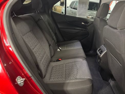 Used 2024 Chevrolet Equinox LT AWD/4WD image 22