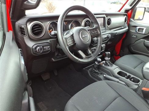 Used 2022 Jeep Gladiator Sport image 14