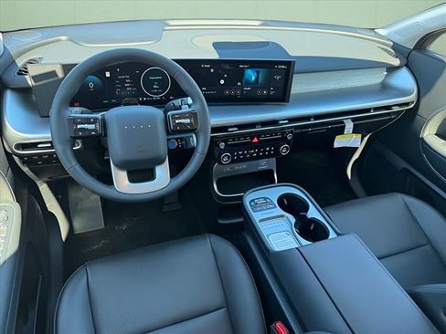 New 2026 Hyundai Ioniq 9 SEL w/ Tow & Go Package AWD/4WD image 9