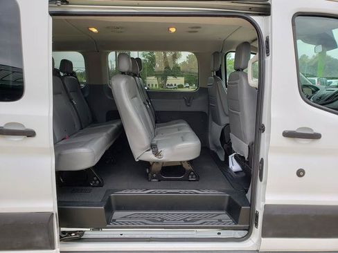 Used 2018 Ford Transit 150 XL RWD image 12