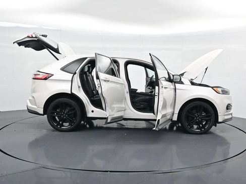Used 2019 Ford Edge ST w/ Equipment Group 401A AWD/4WD image 41