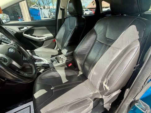 Used 2014 Ford Focus SE w/ Equipment Group 201A FWD image 27