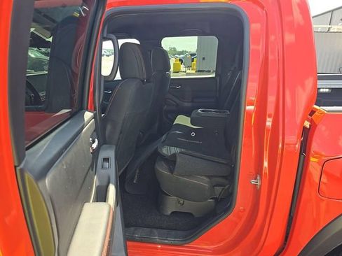 Used 2025 Nissan Frontier Pro-X w/ Pro Convenience Package RWD image 3