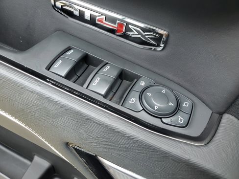 Used 2024 GMC Sierra 1500 AT4X image 31