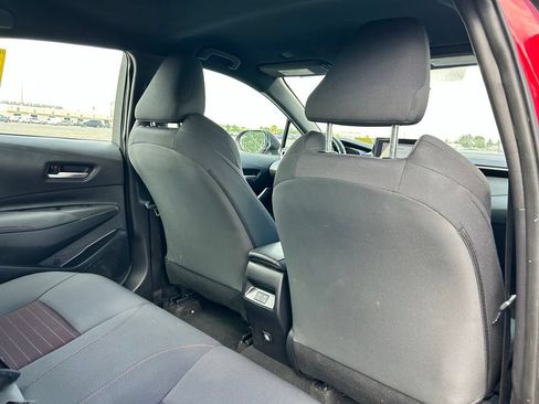 Used 2025 Toyota Corolla SE w/ Convenience Package FWD image 17
