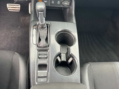 Used 2025 Honda Civic Sport image 6