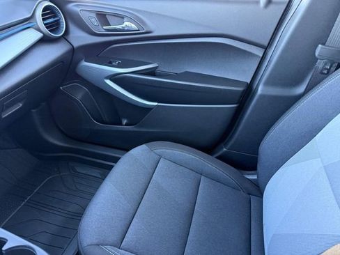 New 2026 Chevrolet Trax LS w/ LS Convenience Package FWD image 14