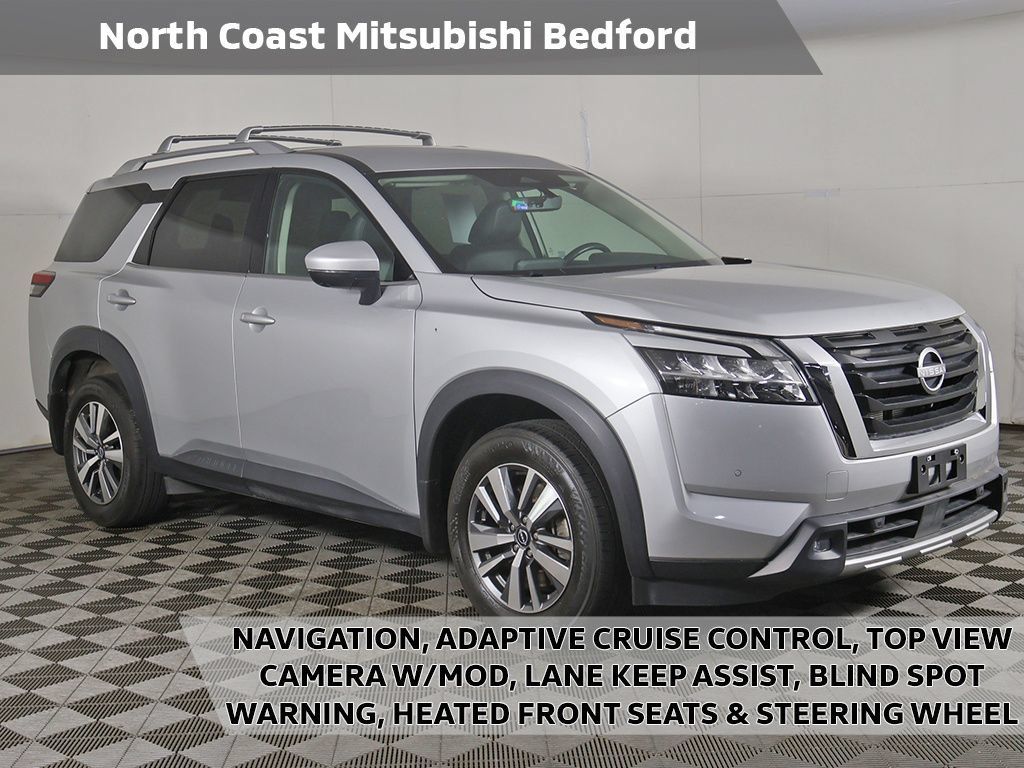 Used 2023 Nissan Pathfinder SL AWD/4WD image 1