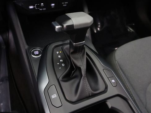 Used 2025 Kia K4 LXS image 46