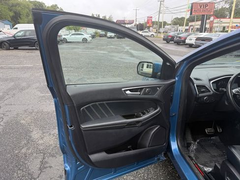 Used 2019 Ford Edge ST w/ Equipment Group 401A image 9
