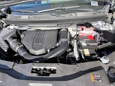 Used 2025 Chevrolet Equinox LT image 25