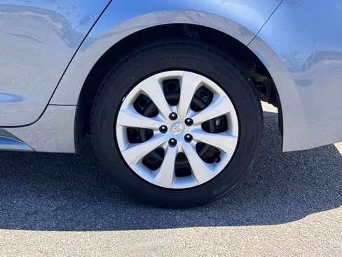 Used 2024 Toyota Corolla LE FWD image 14