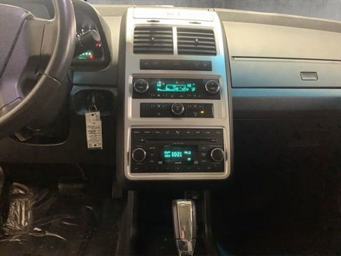 Used 2009 Dodge Journey SXT w/ Flexible Seating Group AWD/4WD image 9