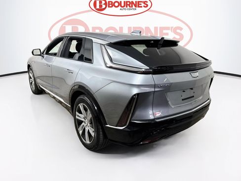 Used 2024 Cadillac Lyriq Tech w/ Driver Assist Package AWD/4WD image 9