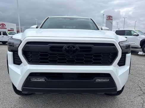 Used 2026 Toyota Tacoma TRD Off-Road w/ TRD Off Road Premium Package AWD/4WD image 9