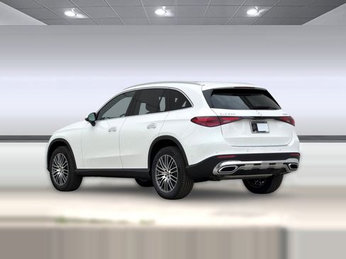 New 2026 Mercedes-Benz GLC 300 4MATIC image 3