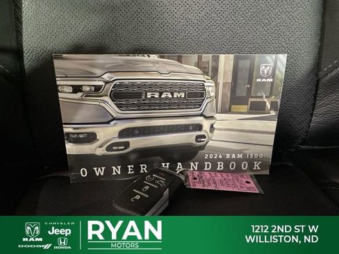 Used 2024 RAM 1500 Laramie AWD/4WD image 14
