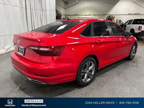 Used 2020 Volkswagen Jetta R-Line w/ R-Line Cold Weather Package FWD image 8
