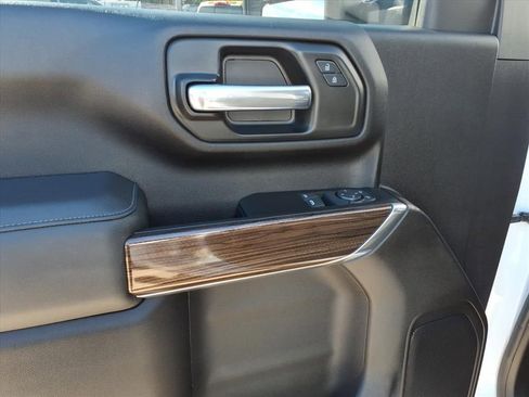 Used 2025 Chevrolet Silverado 3500 LT image 18