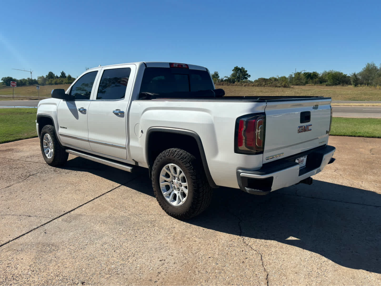 Used 2018 GMC Sierra 1500 Denali w/ Denali Ultimate Package AWD/4WD image 5